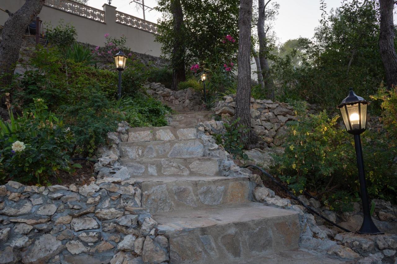 Silom House Villa Sant Pere De Ribes Exterior photo